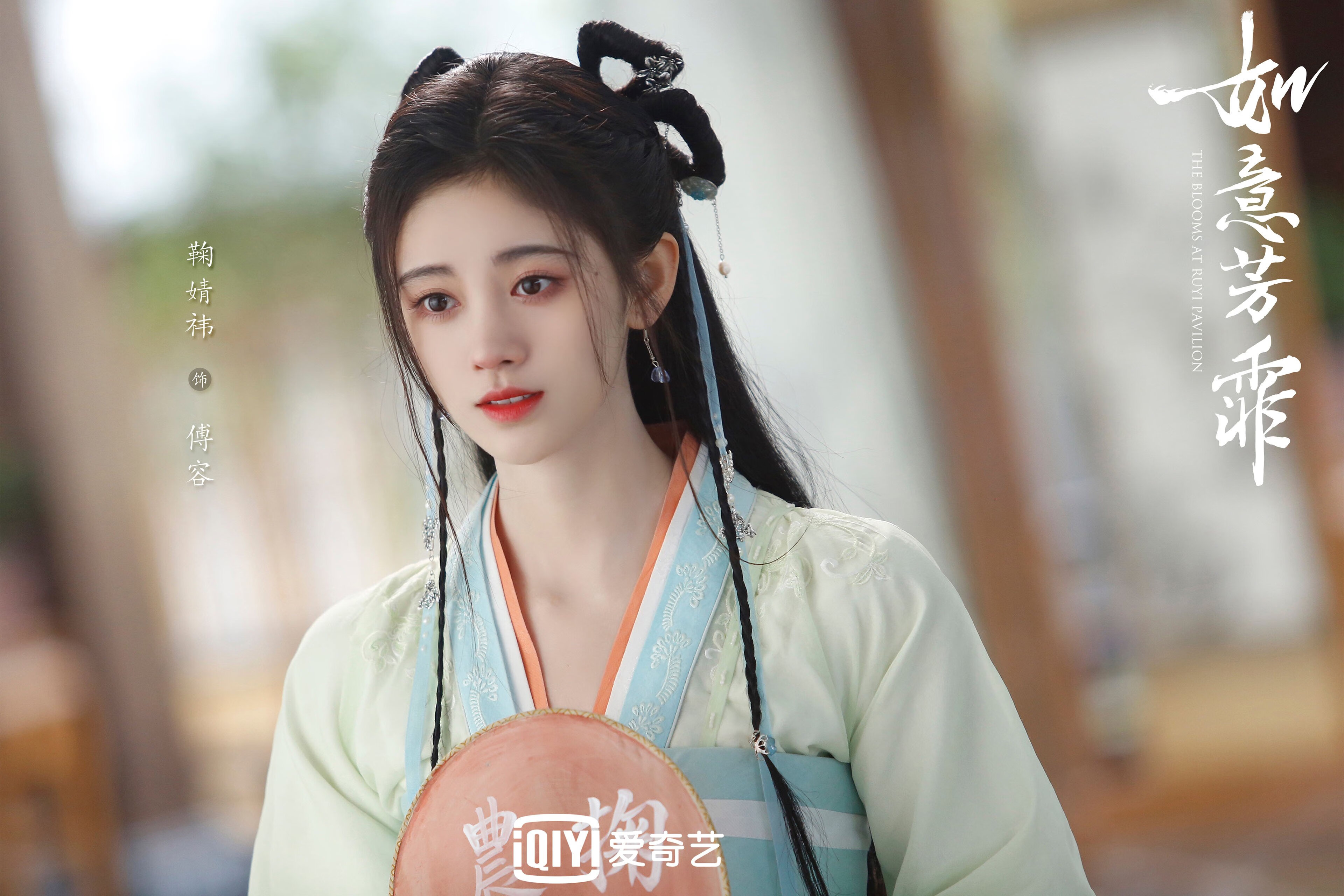 哥伦比亚队中场卡瓦尼在巴黎奥运会上展现出强大的进攻组织能力