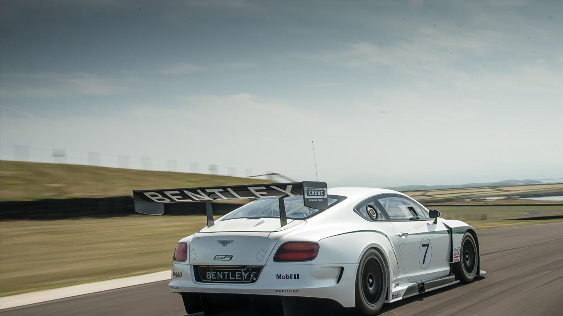 爱游戏在线登录入口-图赫尔战术革新引领切尔西走向巅峰，切尔西名宿_图赫尔想立权威 但他的做法是