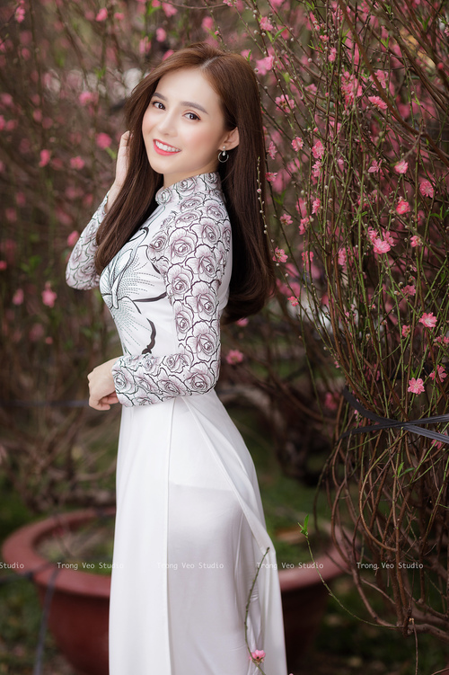 国际热身赛中国青年队迎战 球迷充满期待,国际足球热身赛