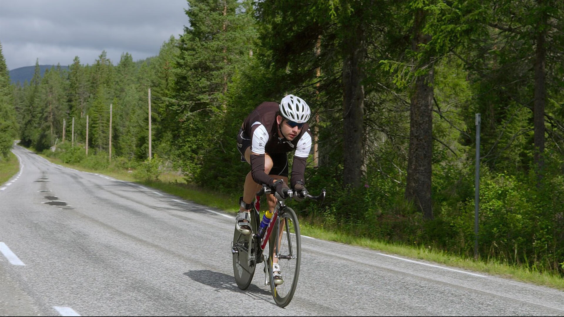 爱游戏中国-瑜伽选手在国际比赛中获得最佳表现奖，世界瑜伽冠军的表演
